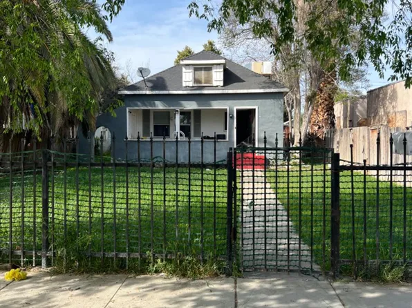 1802 Forrest St, Bakersfield, CA 93304