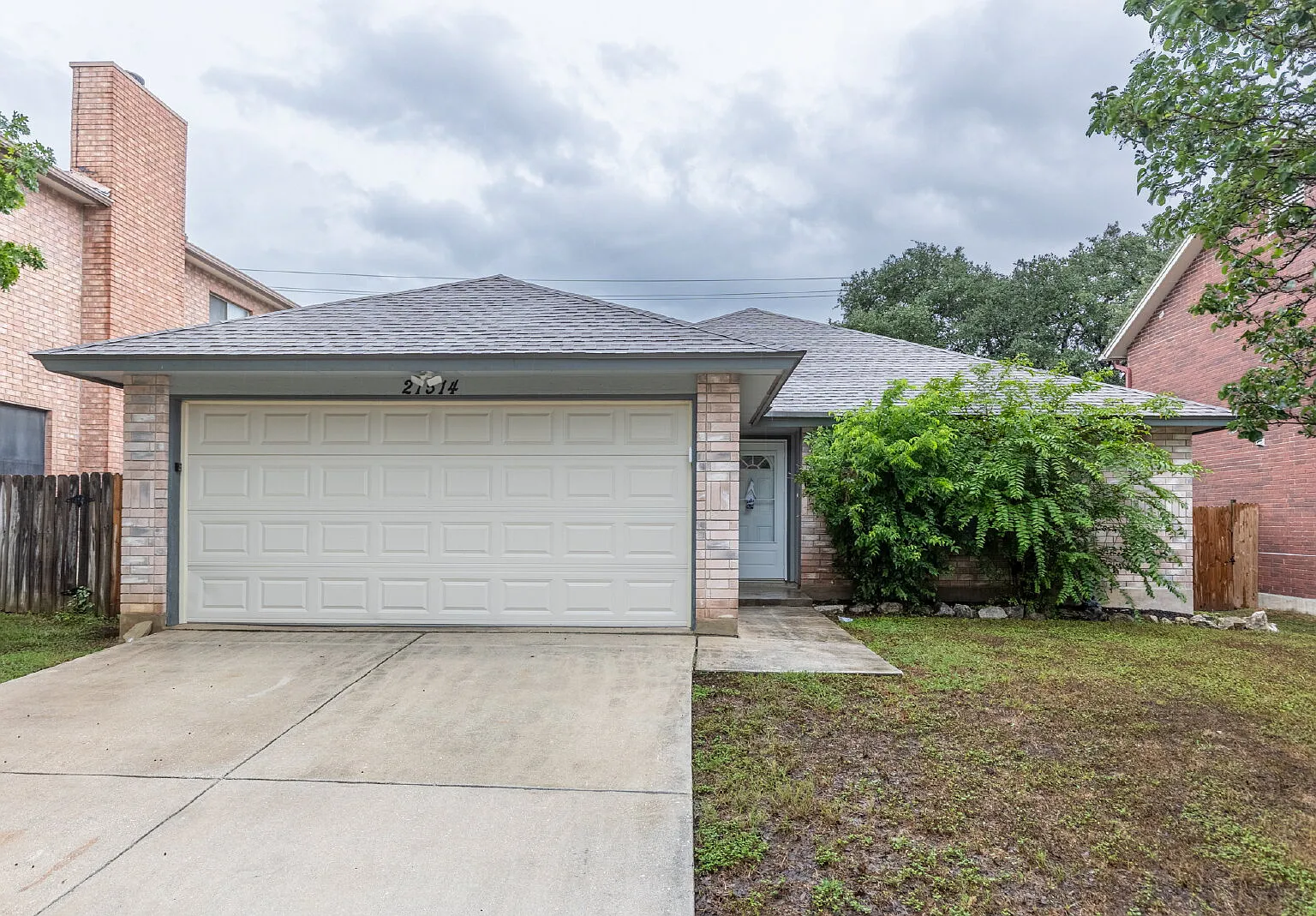 3 bed, 2.0 bath, 1620 sqft, $1,800 — Photo 1