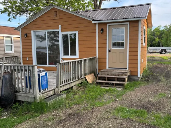 2001 N Ketelle Dr NE, Osakis, MN 56360