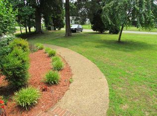 6727 Cedar Lake Dr, Gloucester, VA 23061