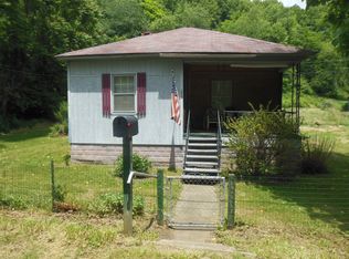 1525 Cunard Rd, Fayetteville, WV 25840