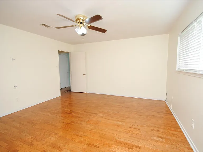 11511 Creekhurst Dr — Photo 19