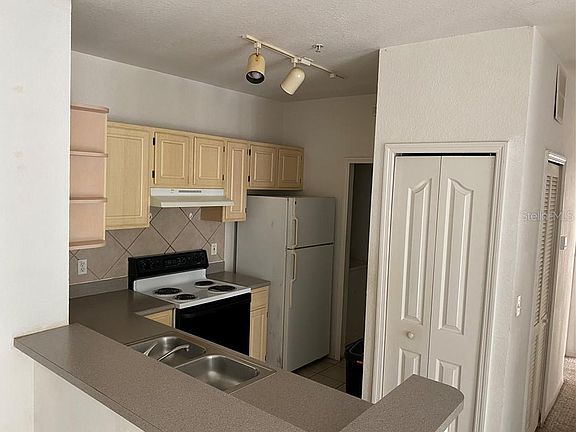 3rd image of 8919 Legacy Ct APT 203