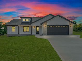 3735 Hardwood Rd, Kodak, TN 37764