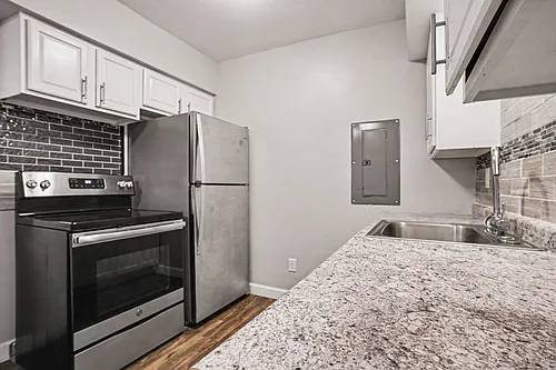 444 Garland St #3 Photo 1