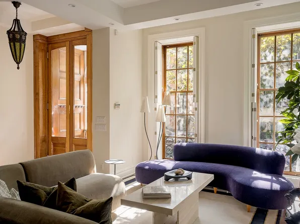 143 E 19th St, New York, NY 10003