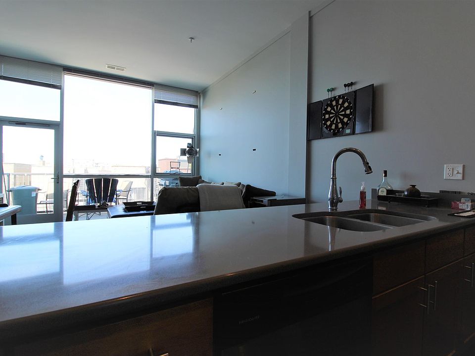 1st image of 1540 W Fullerton Ave APT 201