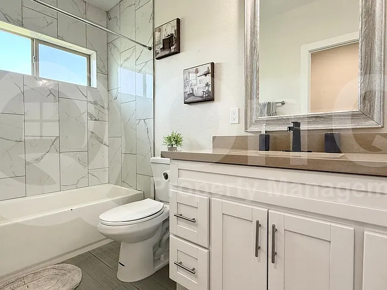 9160 N 67th Ave #226 — Photo 8