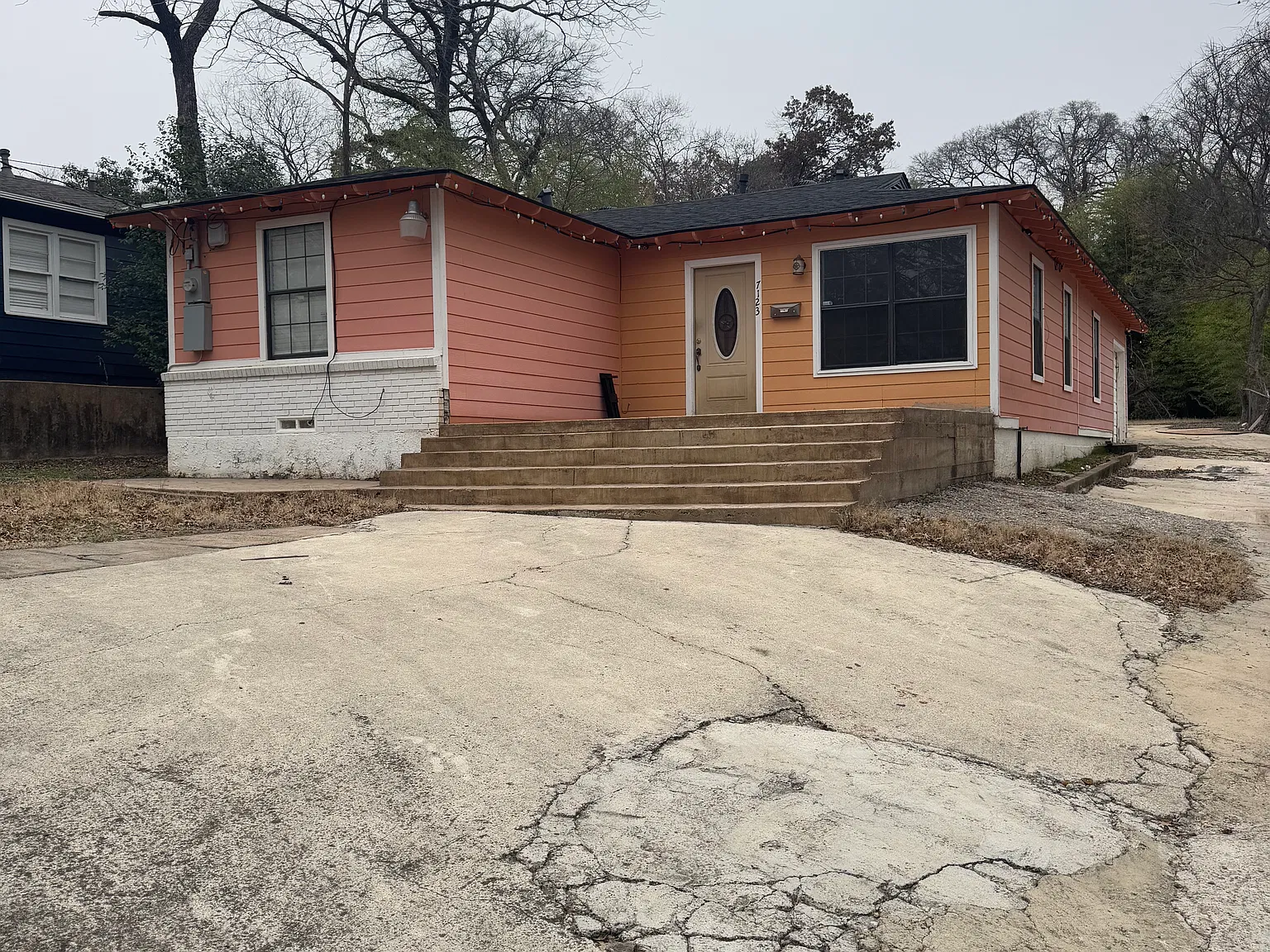 3 bed, 1103 sqft, $1,800 — Photo 1