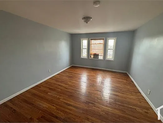 76 Beverly St #3 — Photo 5