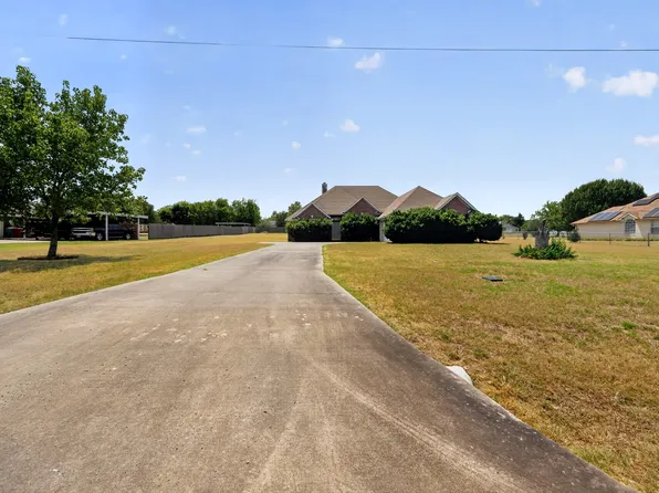 2606 Valley Ridge Ln, Sherman, TX 75092