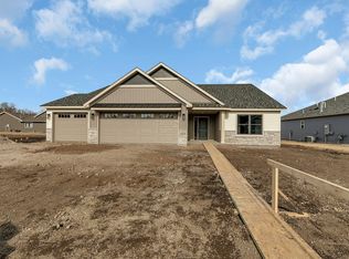 5851 Rivers Edge Dr, Saint Cloud, MN 56303