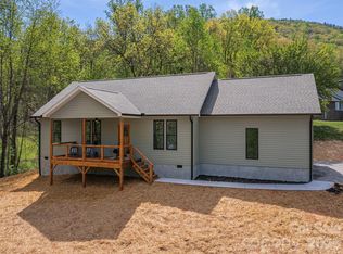 118 Max View Dr, Leicester, NC 28748