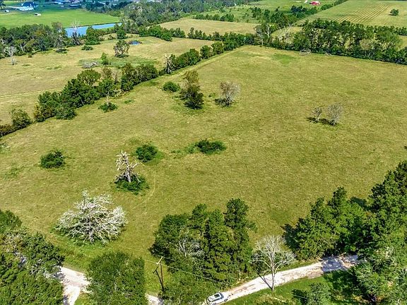 3rd image of 655 Sam Baird Rd