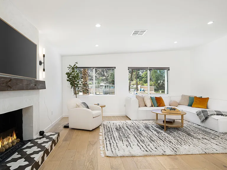77110 Desi Dr — Photo 10