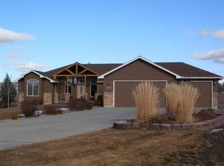 10904 N Iroquois Dr, Spokane, WA 99208