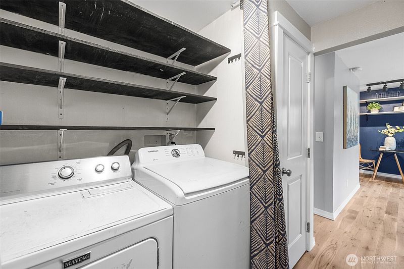 5th image of 1404 Whitworth Avenue S