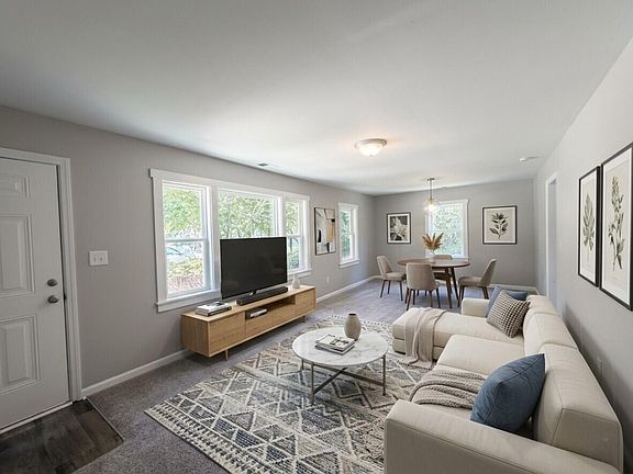 3rd image of 113 Stelling Ave