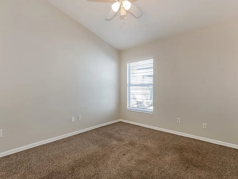 1022 Harvest Moon Dr — Photo 13