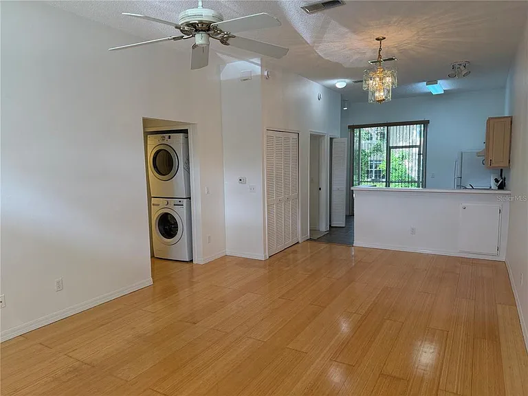 149 Reserve Cir #113 — Photo 7