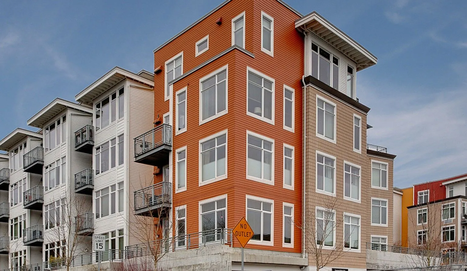 Harbor Square B218 — Photo 2