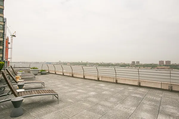 Sold by MNS | media 8