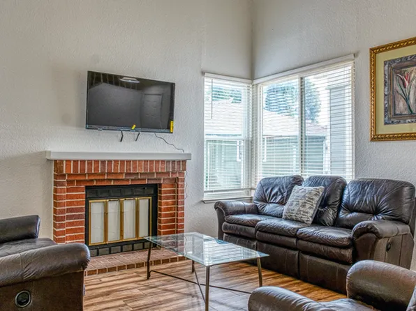 9 Rio Adelanto Ct, Sacramento, CA 95834