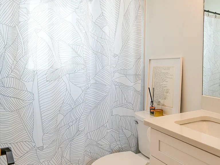 6805 S Gabrielle St — Photo 22