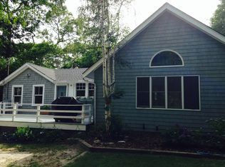 54 Springville Rd, Hampton Bays, NY 11946