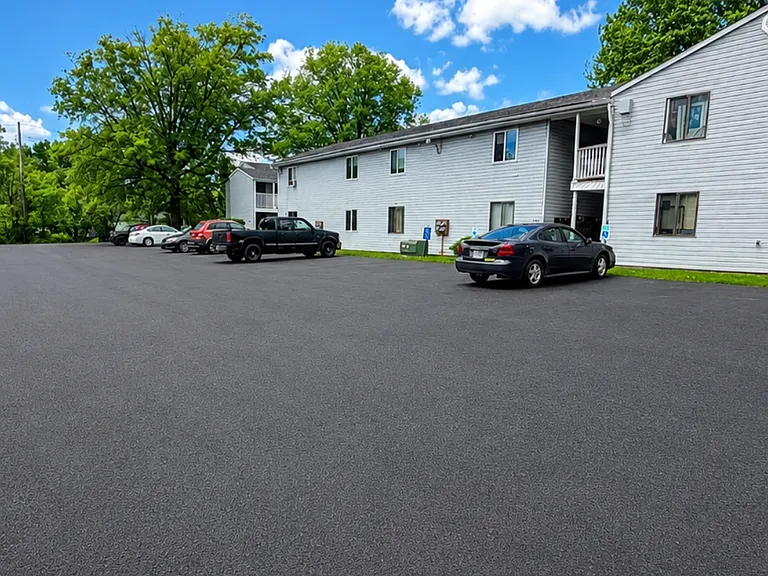 516 Massillon Rd #12 — Photo 2