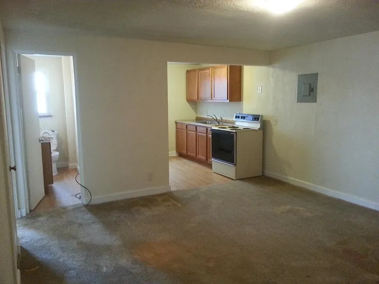 101 3rd St #5 — Photo 3