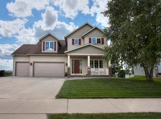 2770 Boulder Ridge Dr NW, Rochester, MN 55901