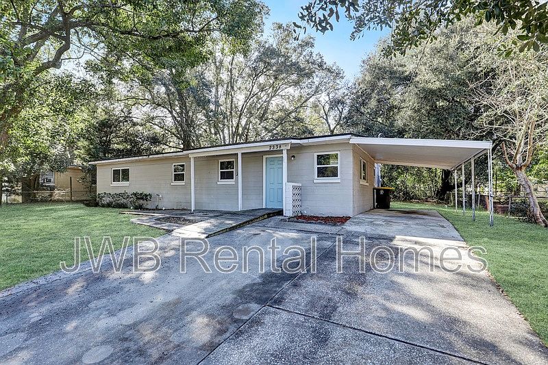 1st image of 2338 Looking Glass Ln