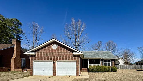 204 Fair Oaks Dr Photo 1