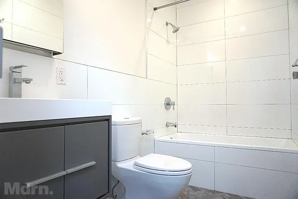 Rented by Mdrn Residential | media 67