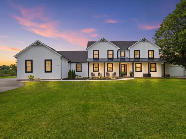 8658 E Main Rd, Le Roy, NY 14482