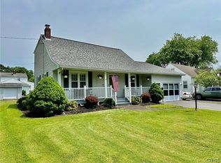 610 Balsam St, Liverpool, NY 13088