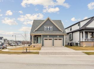 163 Courtland St, The Blue Mountains, ON L9Y 5L7