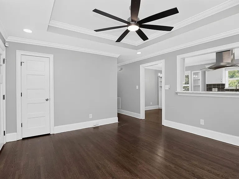 3945 Winfield Dr — Photo 3