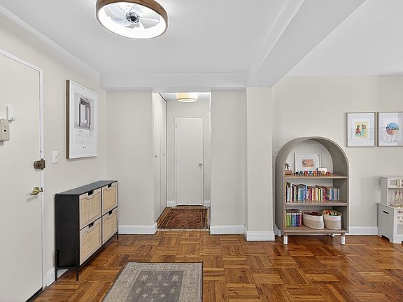 3rd image of 13 W 13th St APT 2FS