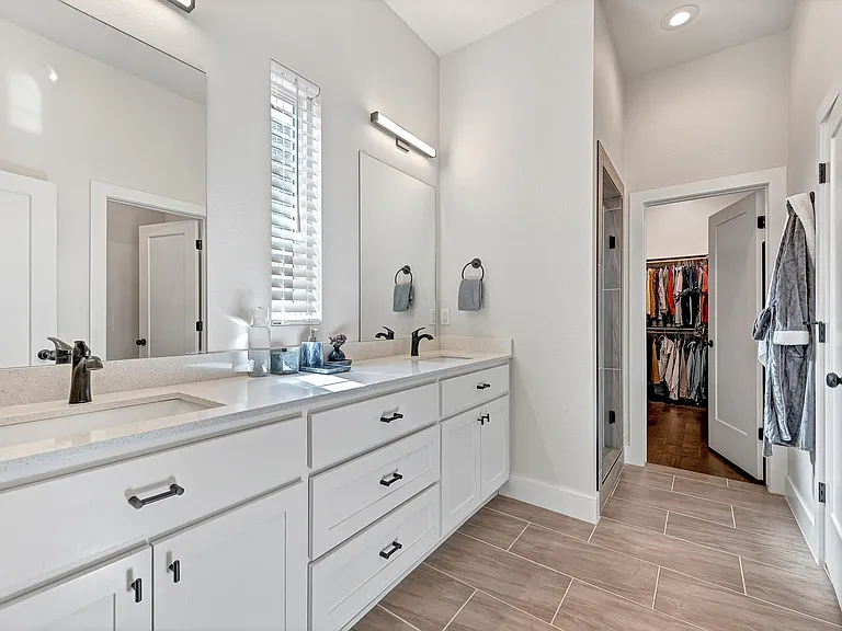 2182 N Woodlark Ln — Photo 16