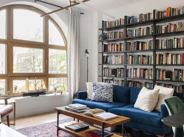 229 9th Street image 1 of 11