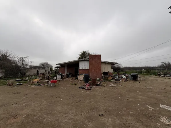 17577 Iona Ave, Lemoore, CA 93245