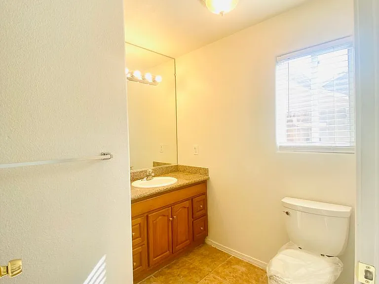 La Casa Elegante Apartments — Photo 15