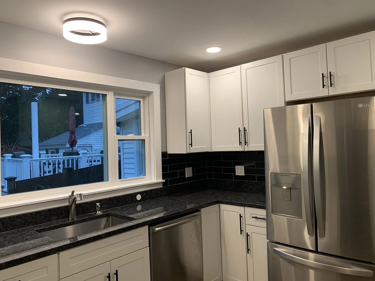 3 bed, 1300 sqft, $3,700 — Photo 2