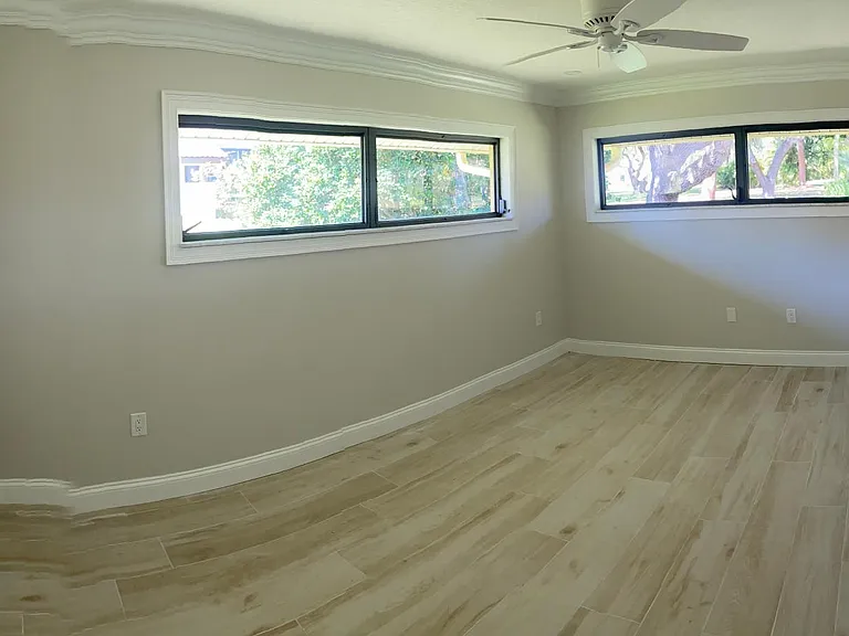 424 Yacht Harbor Dr — Photo 17