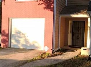 8013 Woodlake Dr, Riverdale, GA 30274