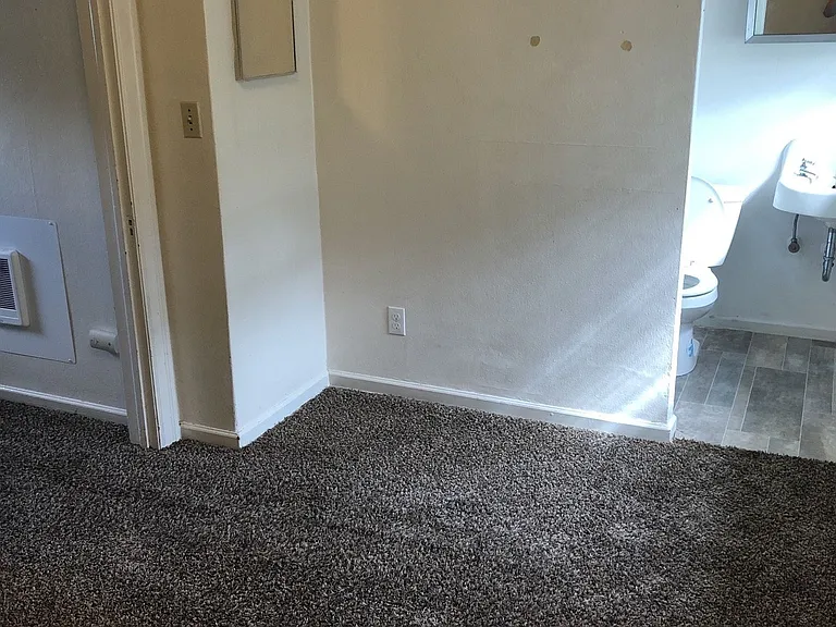 930 W Main St — Photo 11