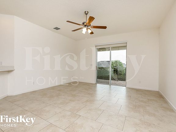 3rd image of 16719 Abbey Hill Ct