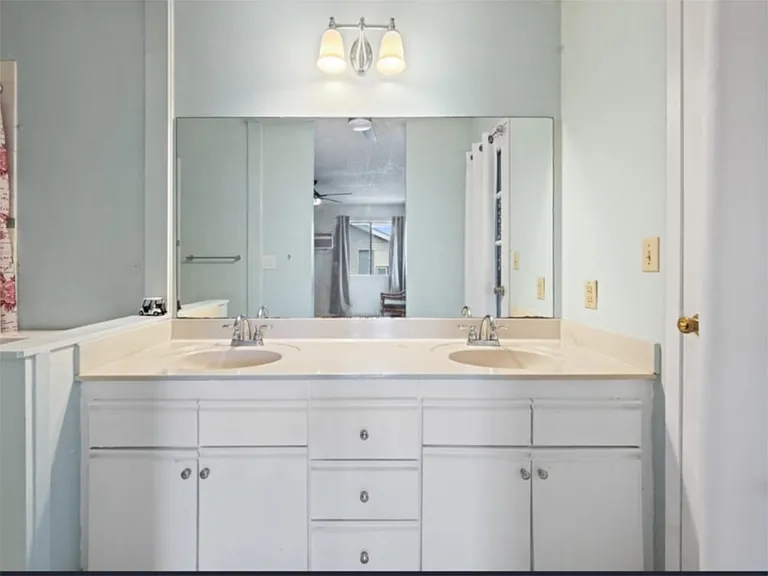 SECOND BATHROOM